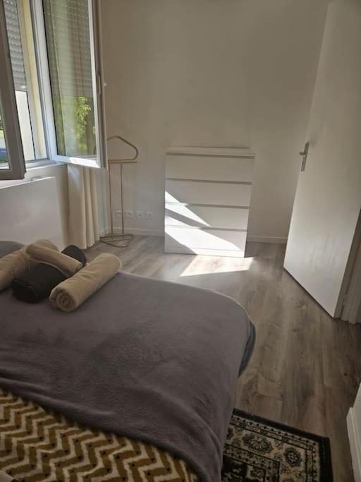 Beautiful F2 Apartment 5 Stops By Train From Paris Moret-sur-Loing Esterno foto