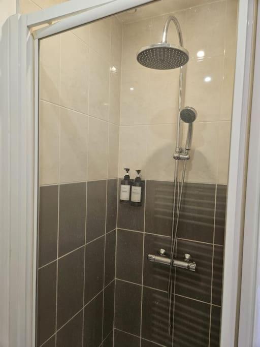 Beautiful F2 Apartment 5 Stops By Train From Paris Moret-sur-Loing Esterno foto